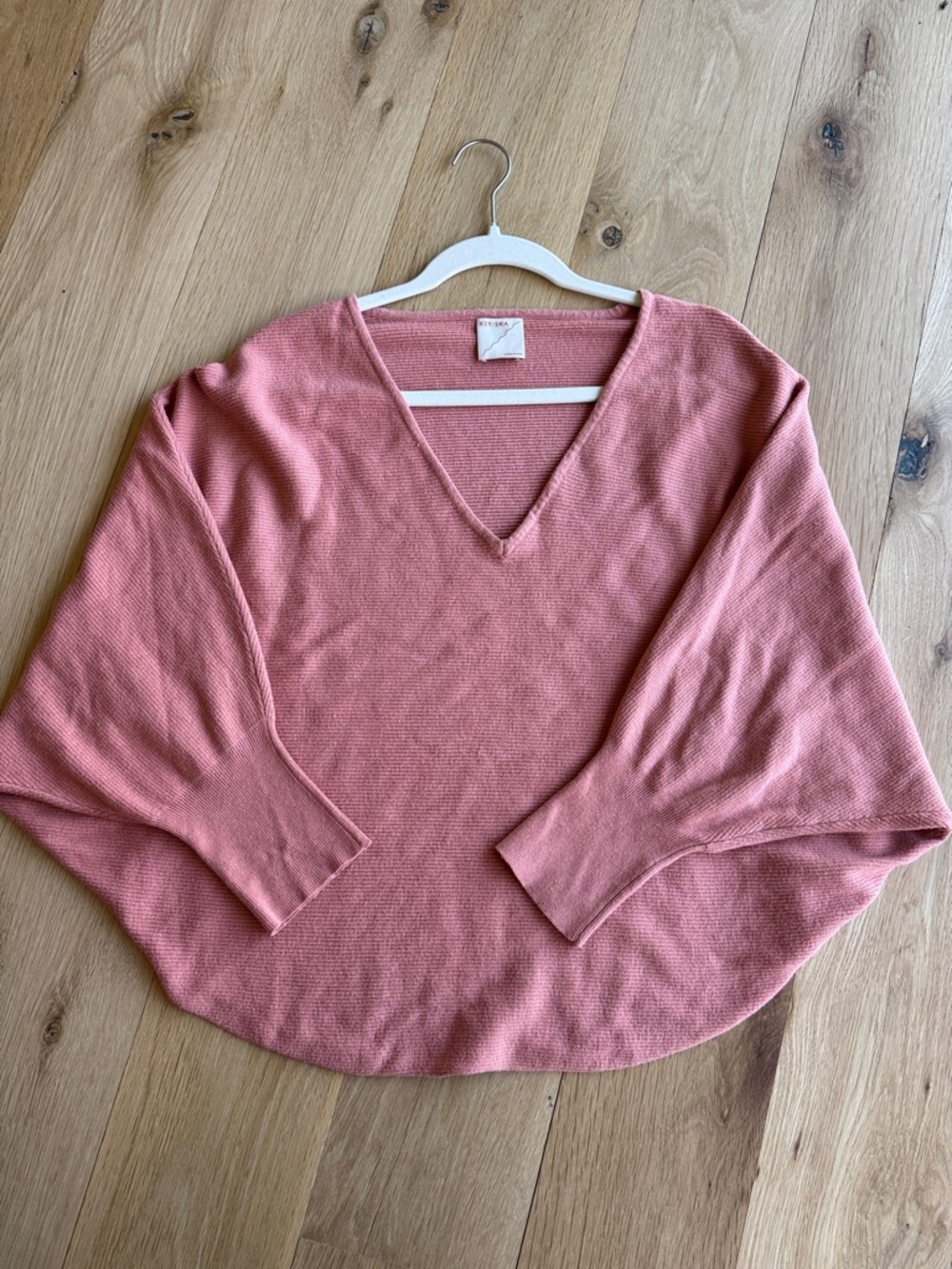 Kerisma V-Neck Sweater in Coral Rose